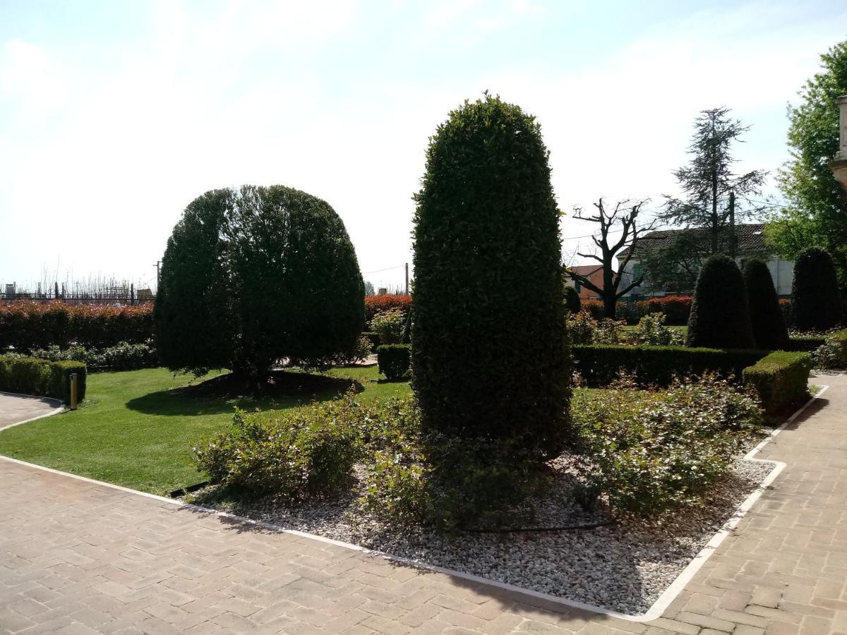 B&B Residence Il Ciliegio , Via Villa Superiore 93 Luzzara Suzzara Buitenkant foto